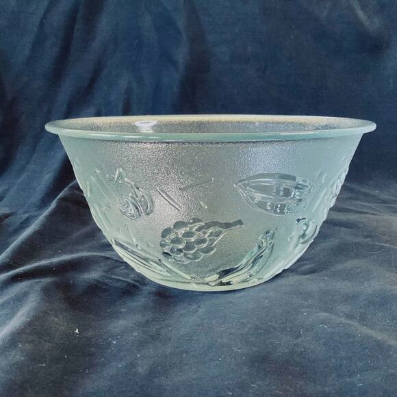 Clear Textured Pressed Glass Serving Bowl - Picture 1 of 6